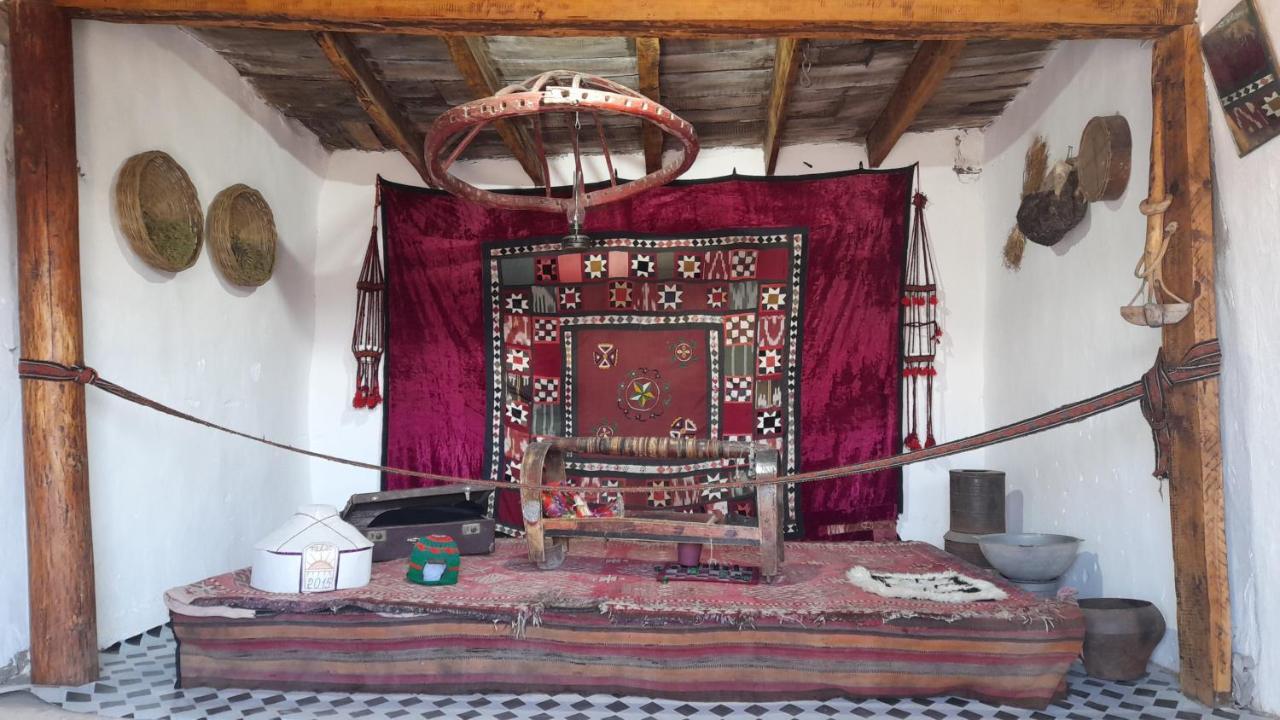 Tilek Guest House Sary-Mogul المظهر الخارجي الصورة